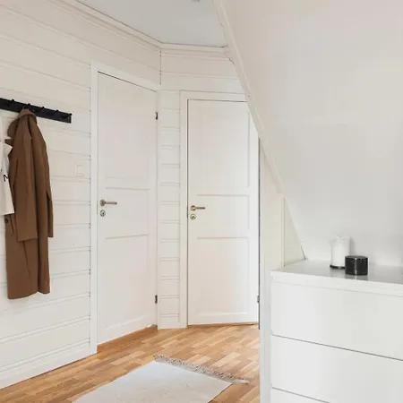 3 Bedroom 500m To Bryggen Apartment *
