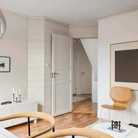 3 Bedroom 500m To Bryggen Apartment *